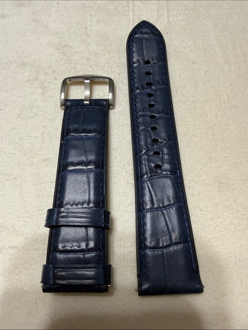 Fossil Navy Blue Croc-Embossed Leather Watch Strap with Silver Buckle 22mm